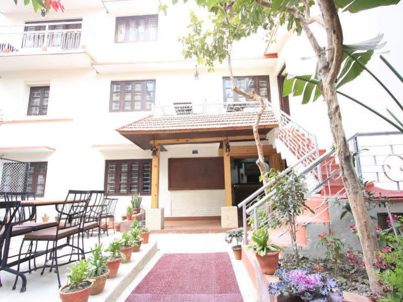 كاتماندو Hotel Peace N Park المظهر الخارجي الصورة